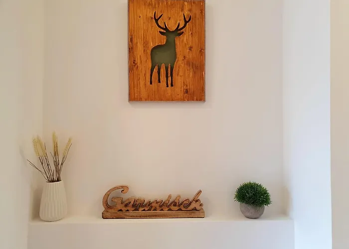 Будинок відпочинку Berger Mit Eigenen Whirlpool Im Garten Гарміш-Партенкірхен