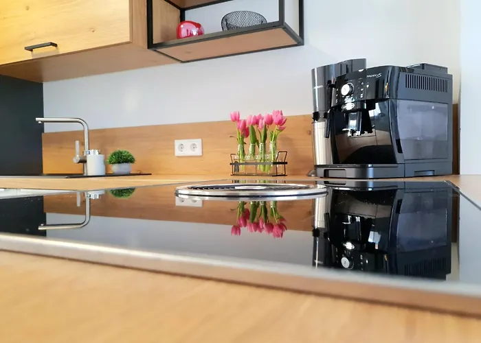 Berger Mit Eigenen Whirlpool Im Garten